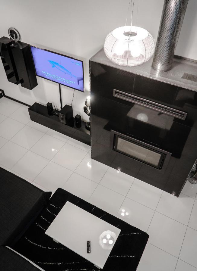 Vila Carolina Apulum Villa อัลบายูเลีย ภายนอก รูปภาพ