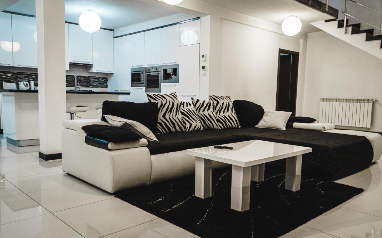 Vila Carolina Apulum Villa อัลบายูเลีย ภายนอก รูปภาพ