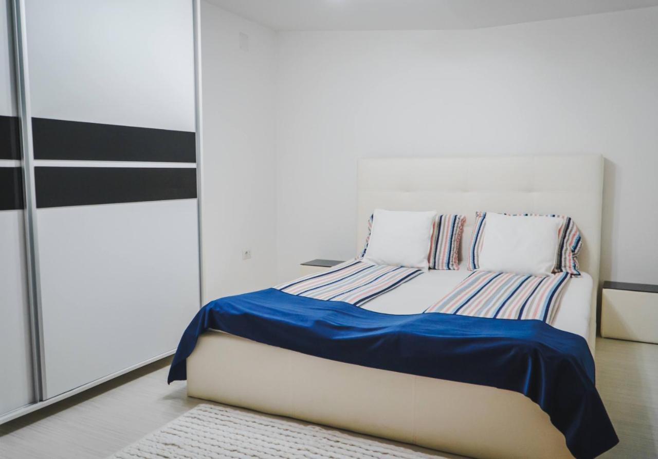 Vila Carolina Apulum Villa อัลบายูเลีย ภายนอก รูปภาพ