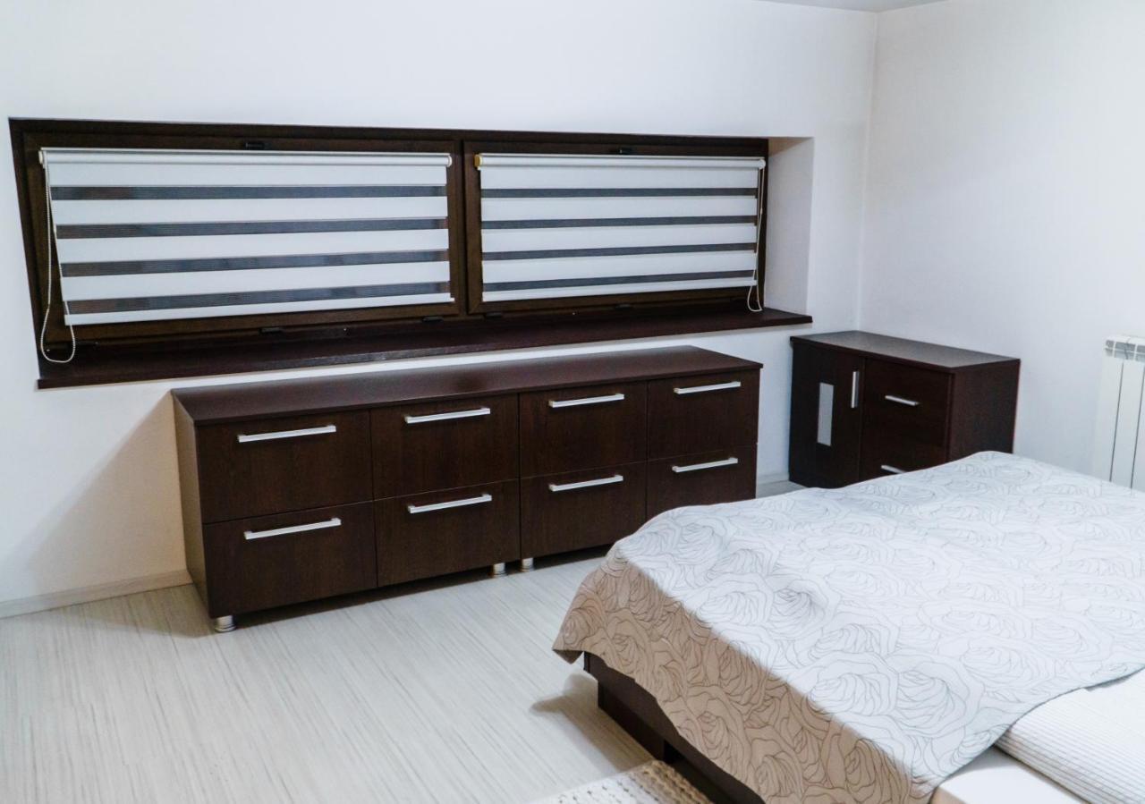 Vila Carolina Apulum Villa อัลบายูเลีย ภายนอก รูปภาพ
